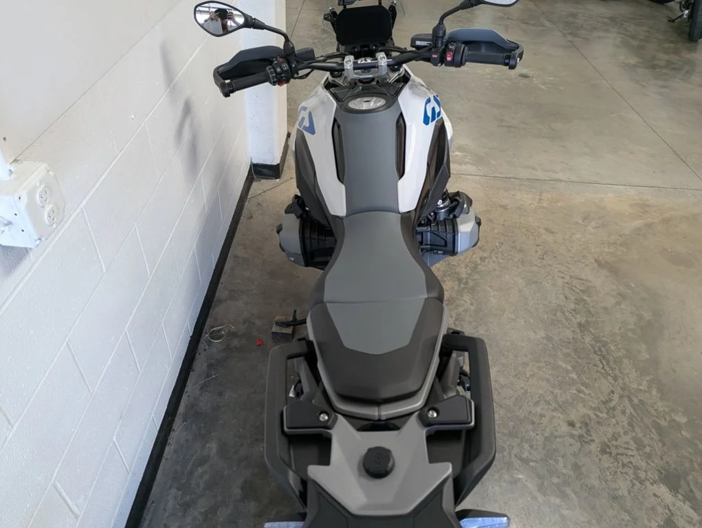 New 2025 LIGHT WHITE BMW 1300 GS Light White image 10