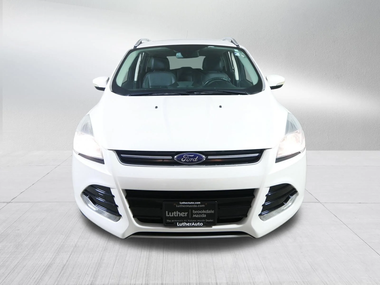 Used 2016 White Platinum Metallic Tri-Coat Ford Titanium image 2
