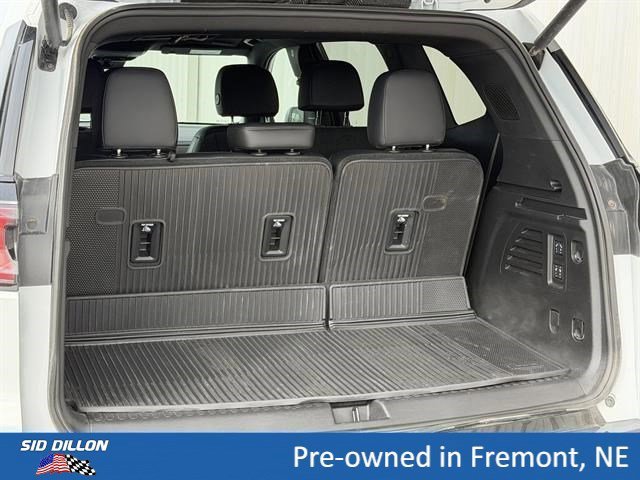 Used 2026 Summit White GMC AWD Denali image 5
