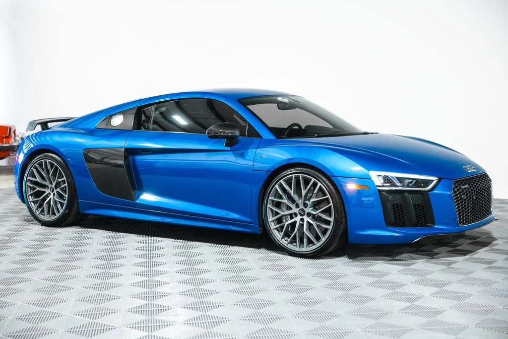 Used 2017 Blue Audi 5.2 Plus image 4