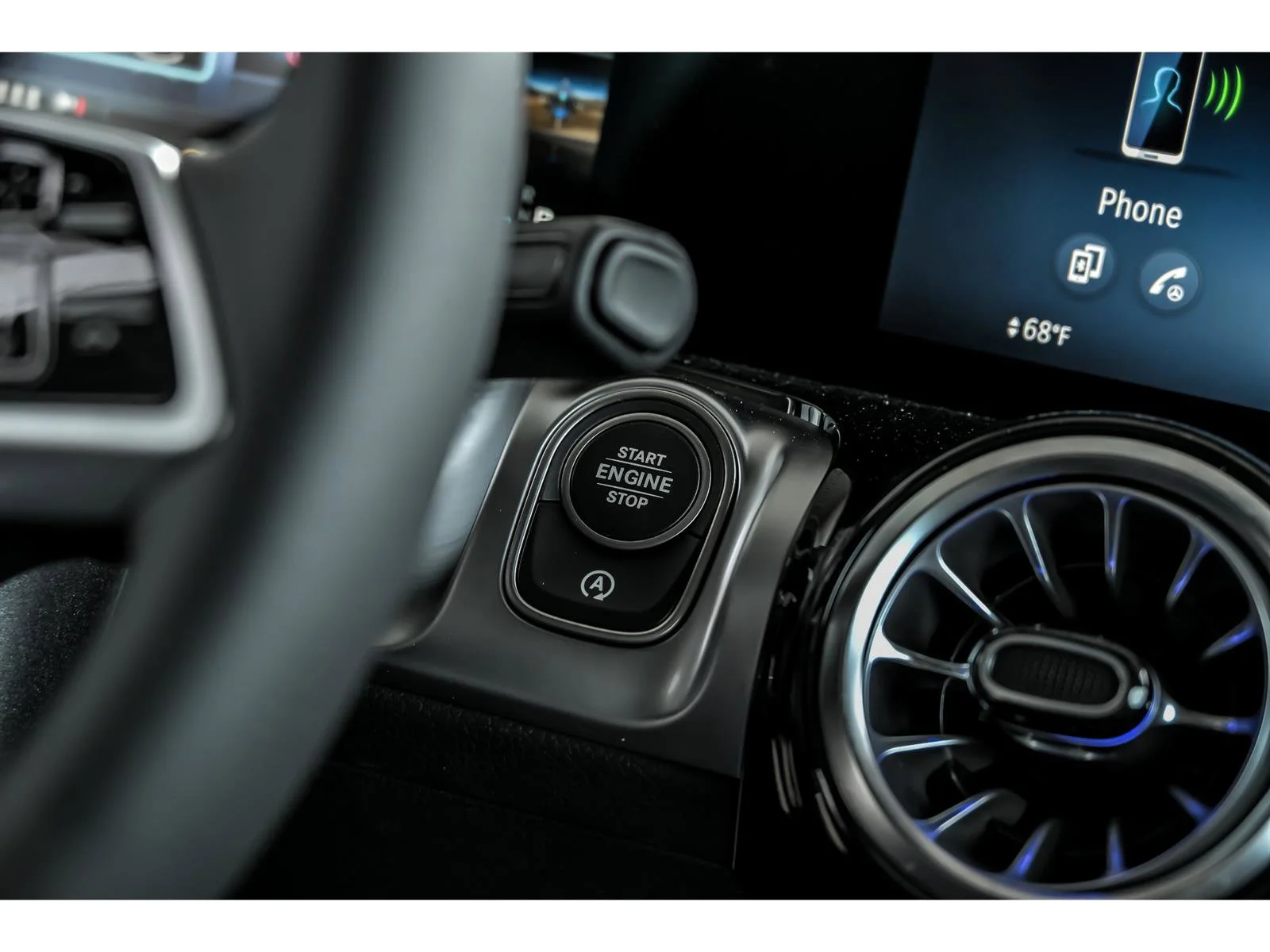 New 2026 Mountain Grey Metallic Mercedes-Benz GLB 250 image 40