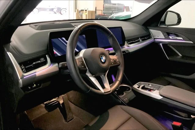 Used 2023 Mineral White Metallic BMW xDrive28i image 7