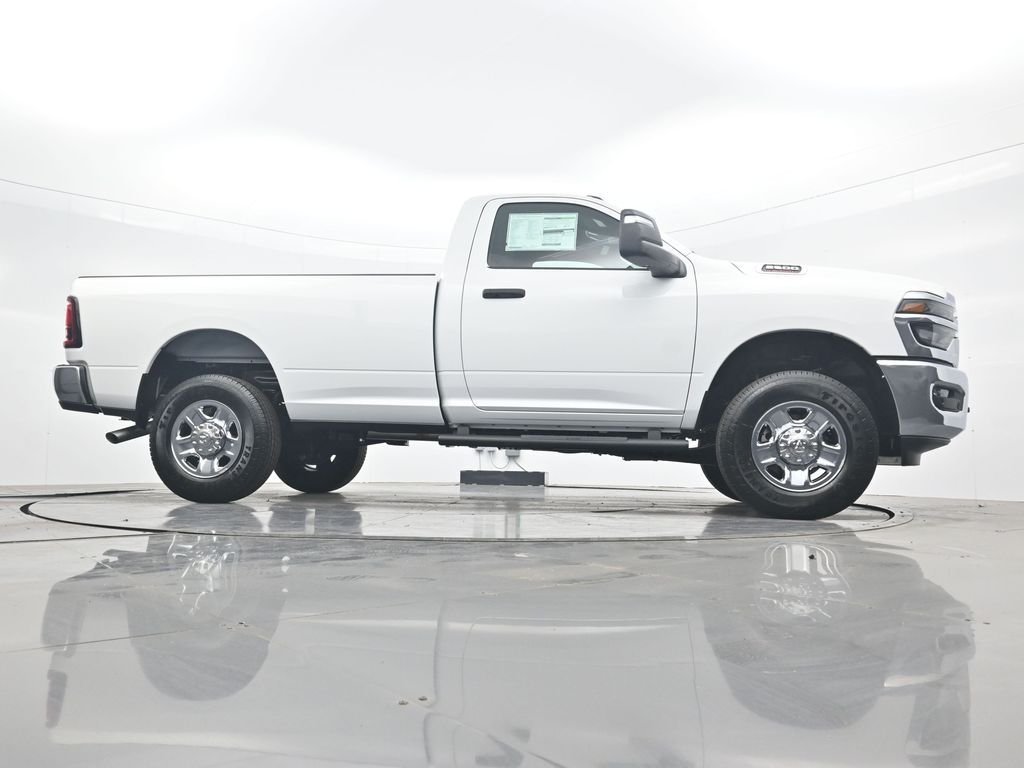 New 2026 Bright White Clear-Coat Exterior Paint RAM Tradesman image 33