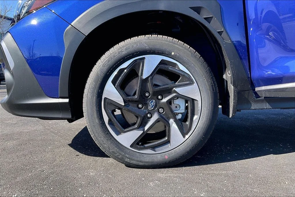 New 2026 SAPPHIRE BLUE PEARL Subaru Limited image 15