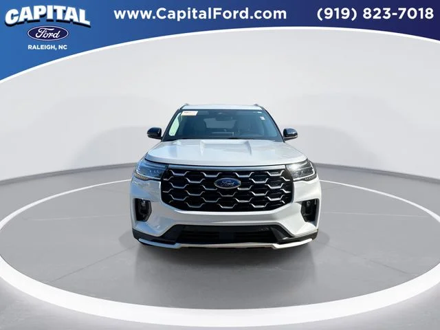 Used 2025 White Ford Platinum image 3