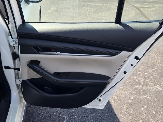 New 2026 Snowflake White Pearl Mazda 2.5 S Preferred image 7