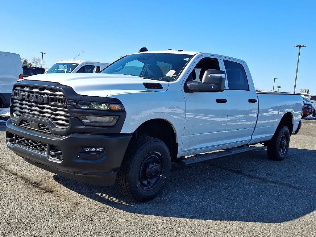 New 2026 Bright White Clear-Coat Exterior Paint RAM Tradesman image 4