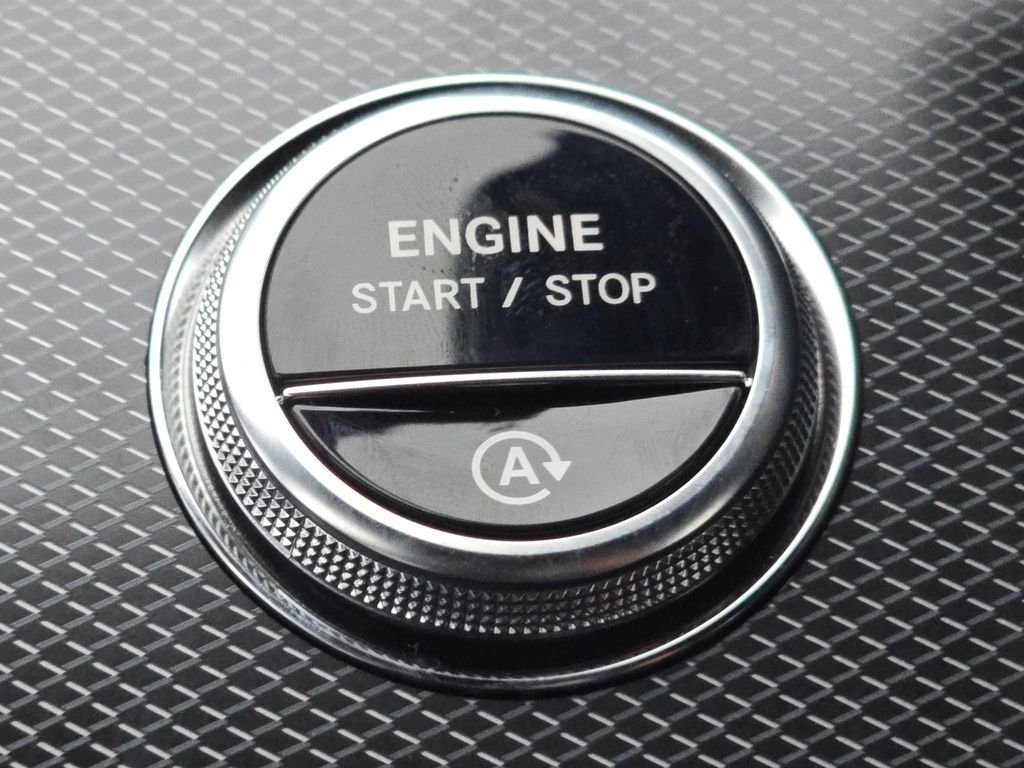 New 2026 MANUFAKTUR Alpine Grey Mercedes-Benz CLE 300 image 36
