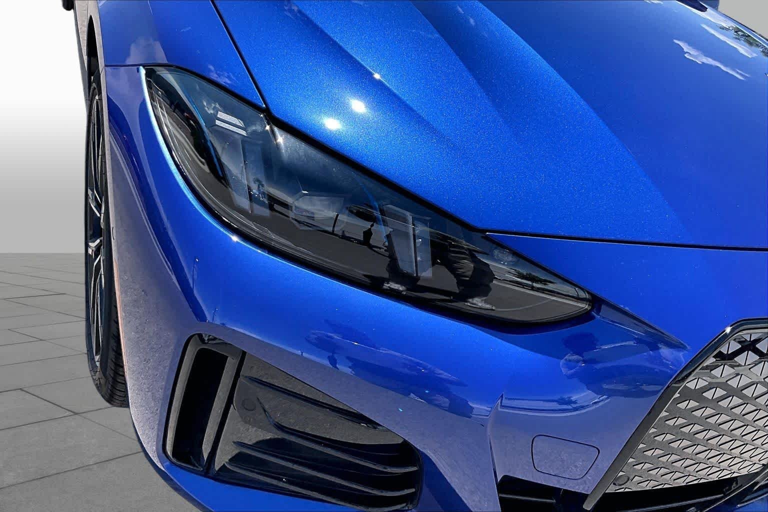 New 2026 Portimao Blue Metallic BMW eDrive40 image 13