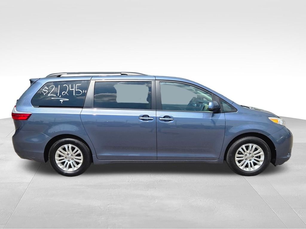 Used 2015 Blue Toyota XLE image 8