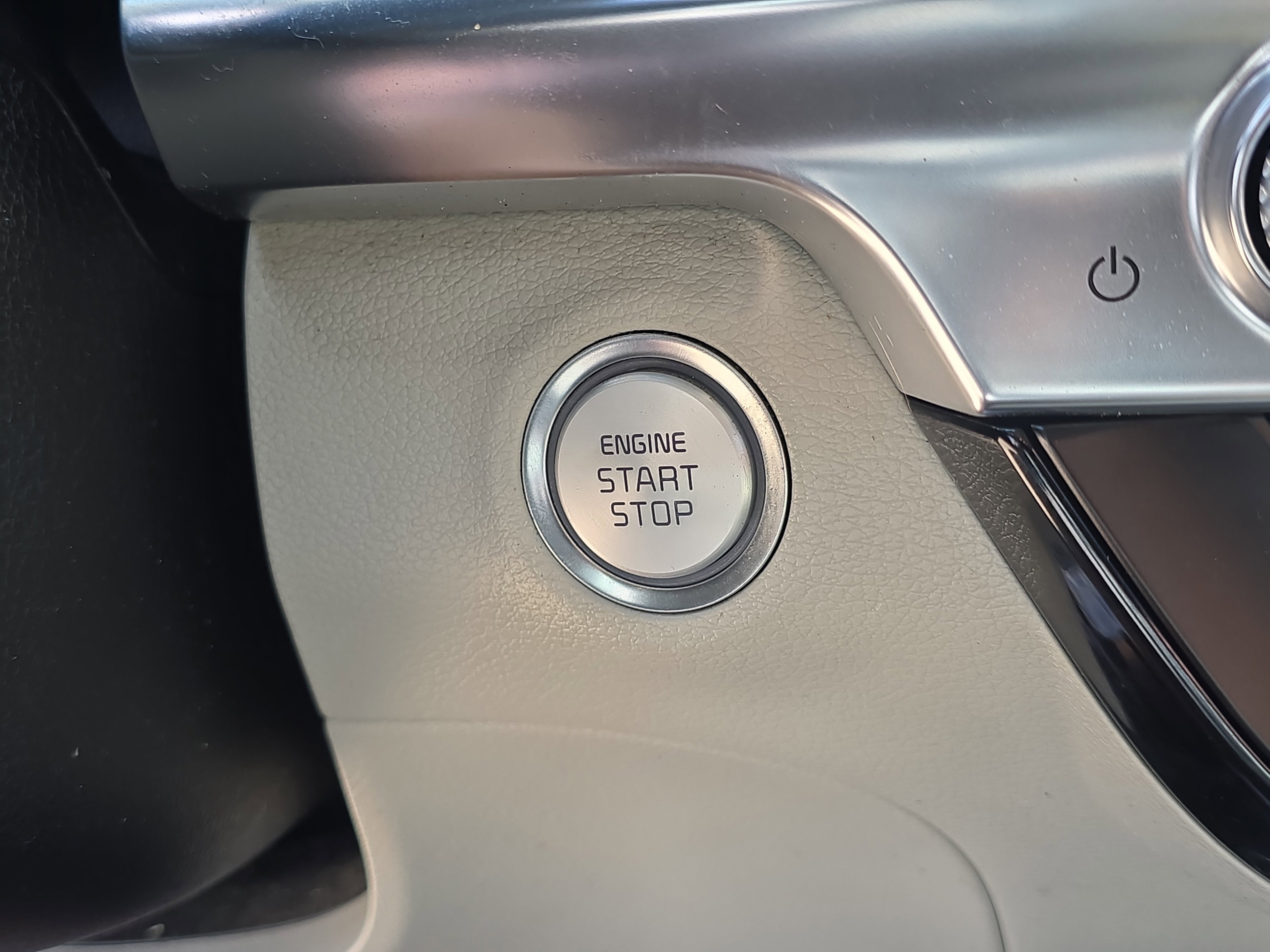 Used 2020 Sangria Kia EX image 30
