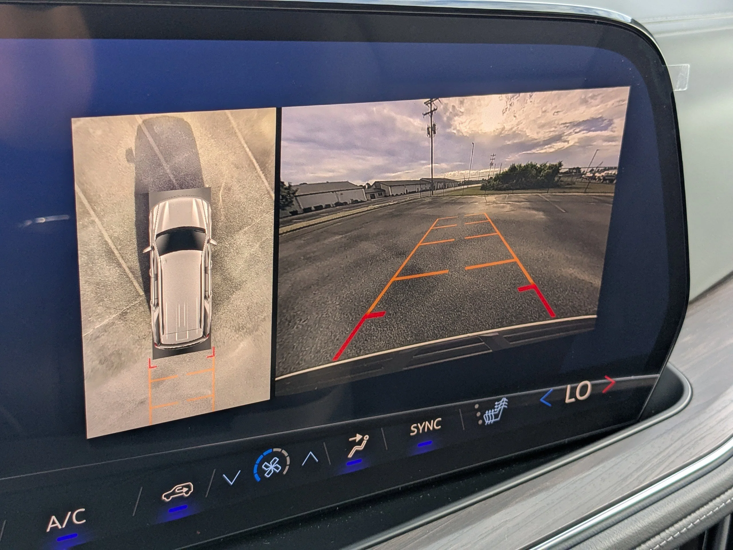 New 2025 Summit White Chevrolet LT image 19