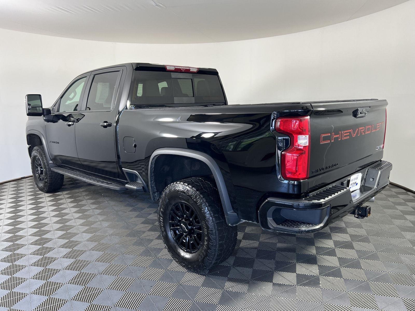 Used 2024 Black Chevrolet ZR2 image 30