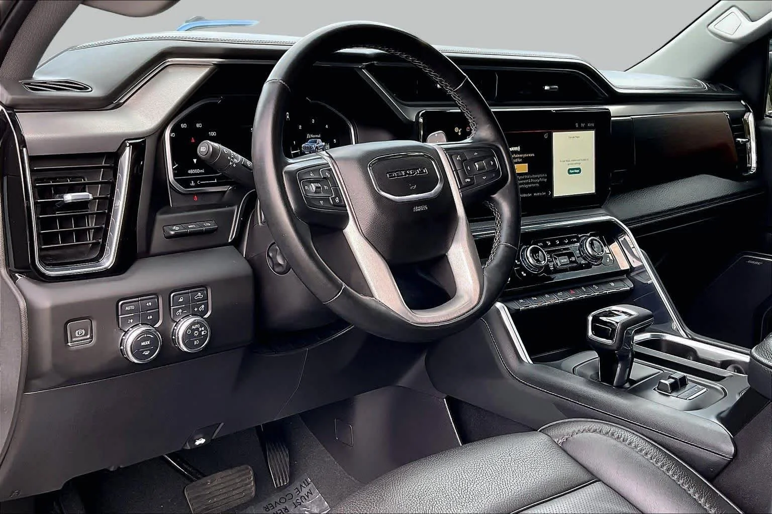Used 2023 White Frost Tricoat GMC Denali image 18