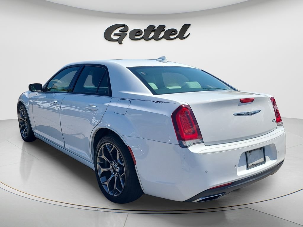 Used 2018 White Chrysler S image 7