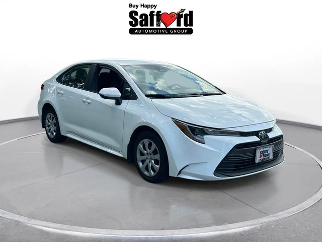 Used 2025 White Toyota LE image 6