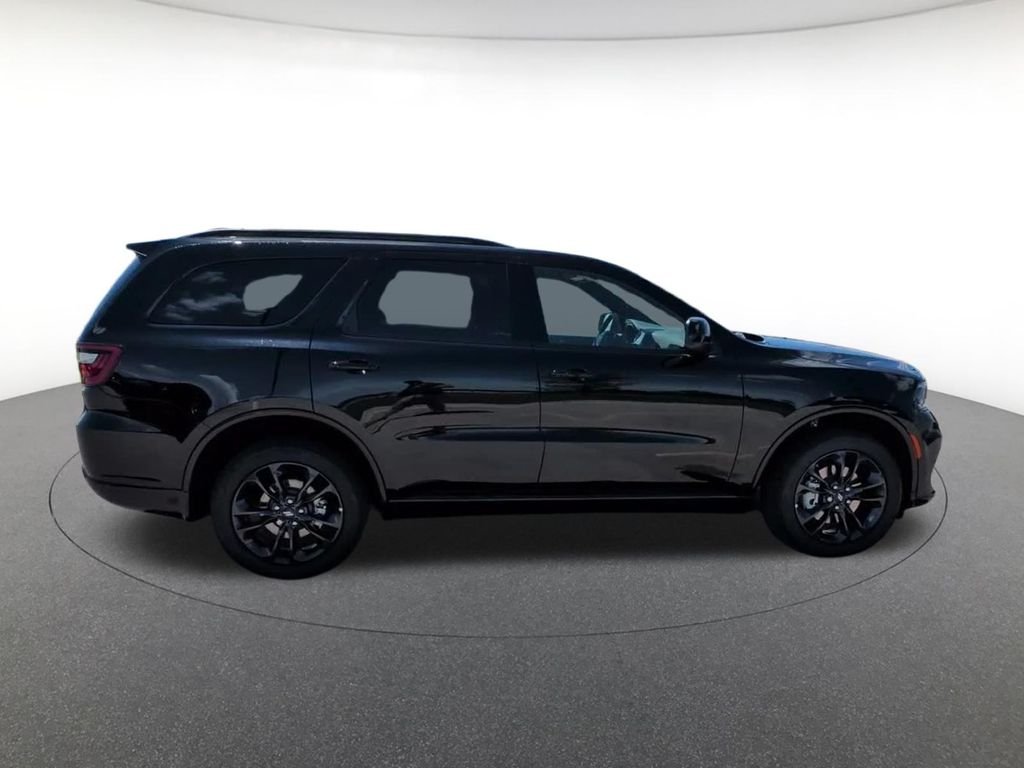 New 2026 Diamond Black Clear-Coat Exterior Paint Dodge GT image 6