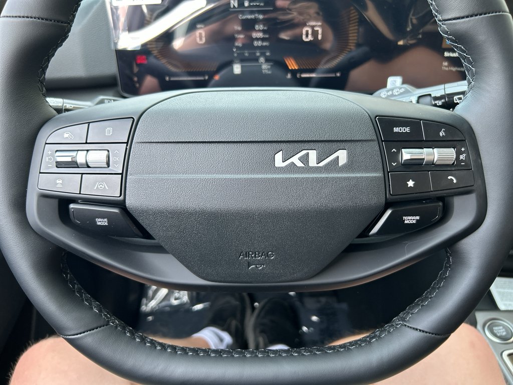 New 2026 Wolf Gray Kia EX image 24