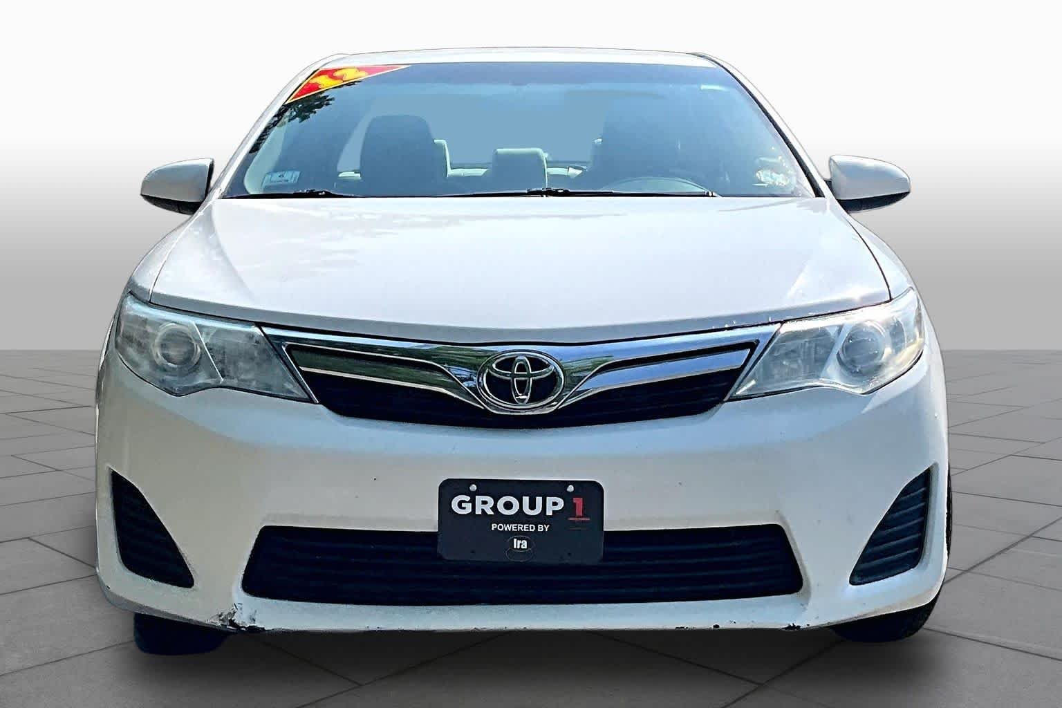 Used 2012 Super White Toyota LE image 3