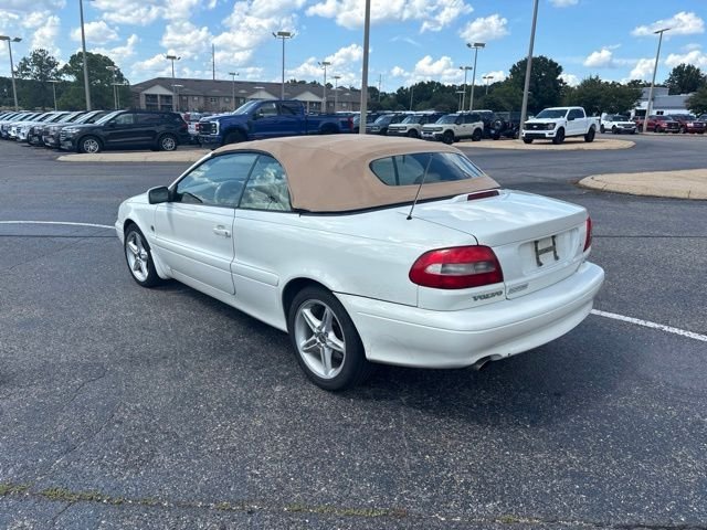 Used 1999 White Volvo Base image 6
