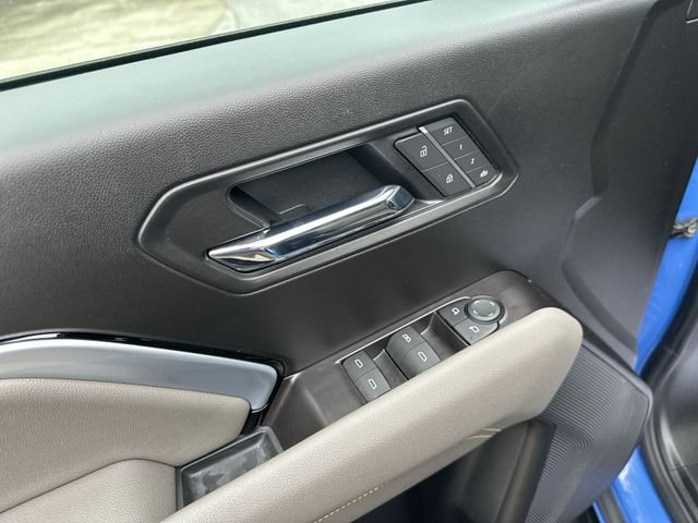 Used 2025 Blue Chevrolet ZR2 image 17