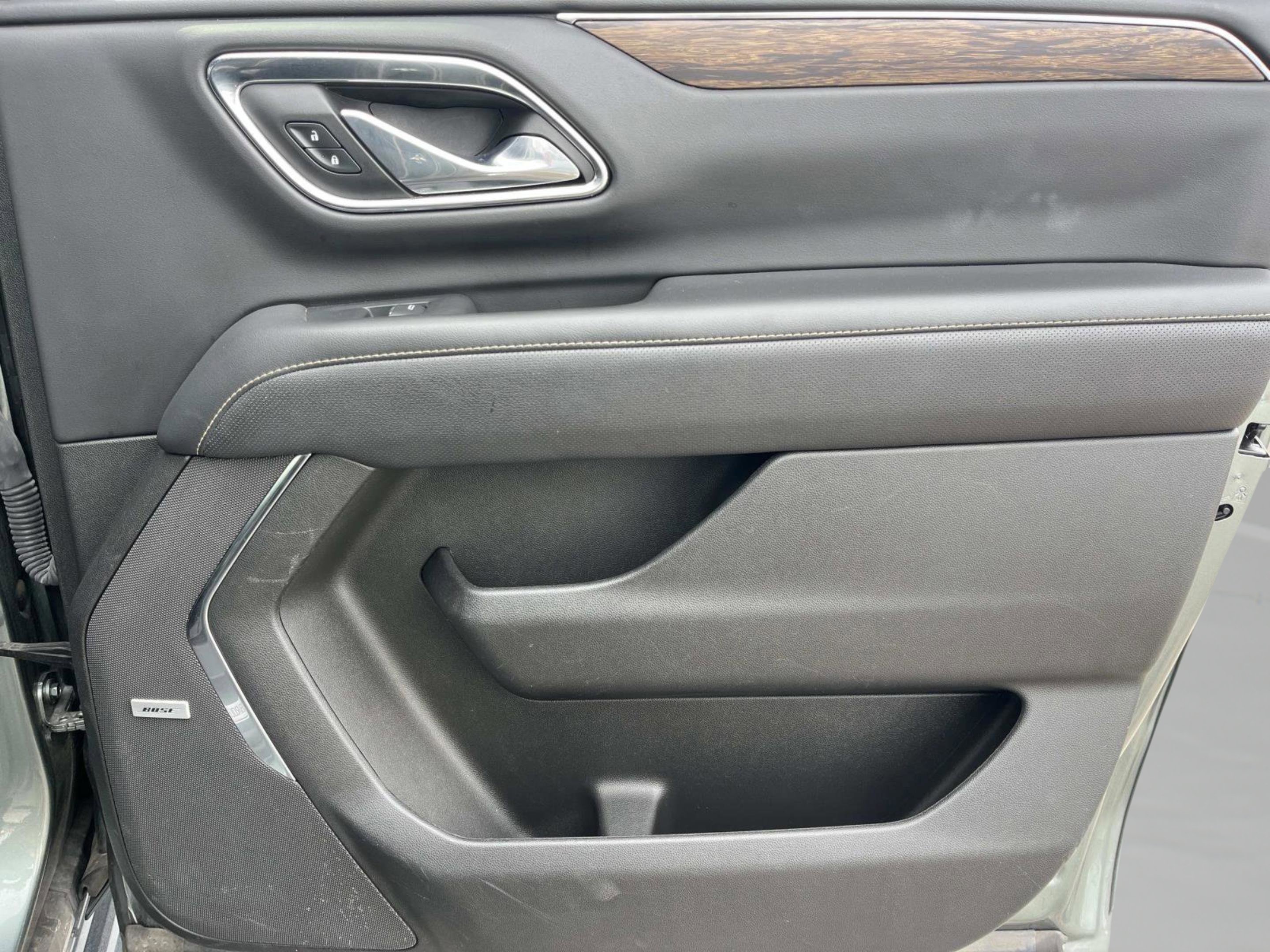 2023 Chevrolet Suburban Premier - Photo 22