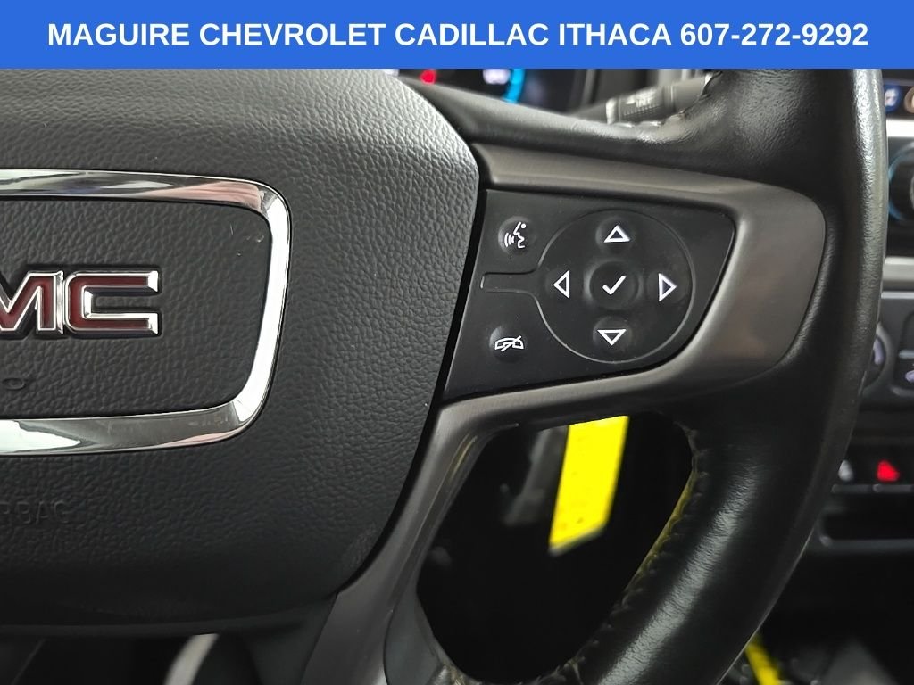 Used 2022 White GMC AT4 w/Leather image 20