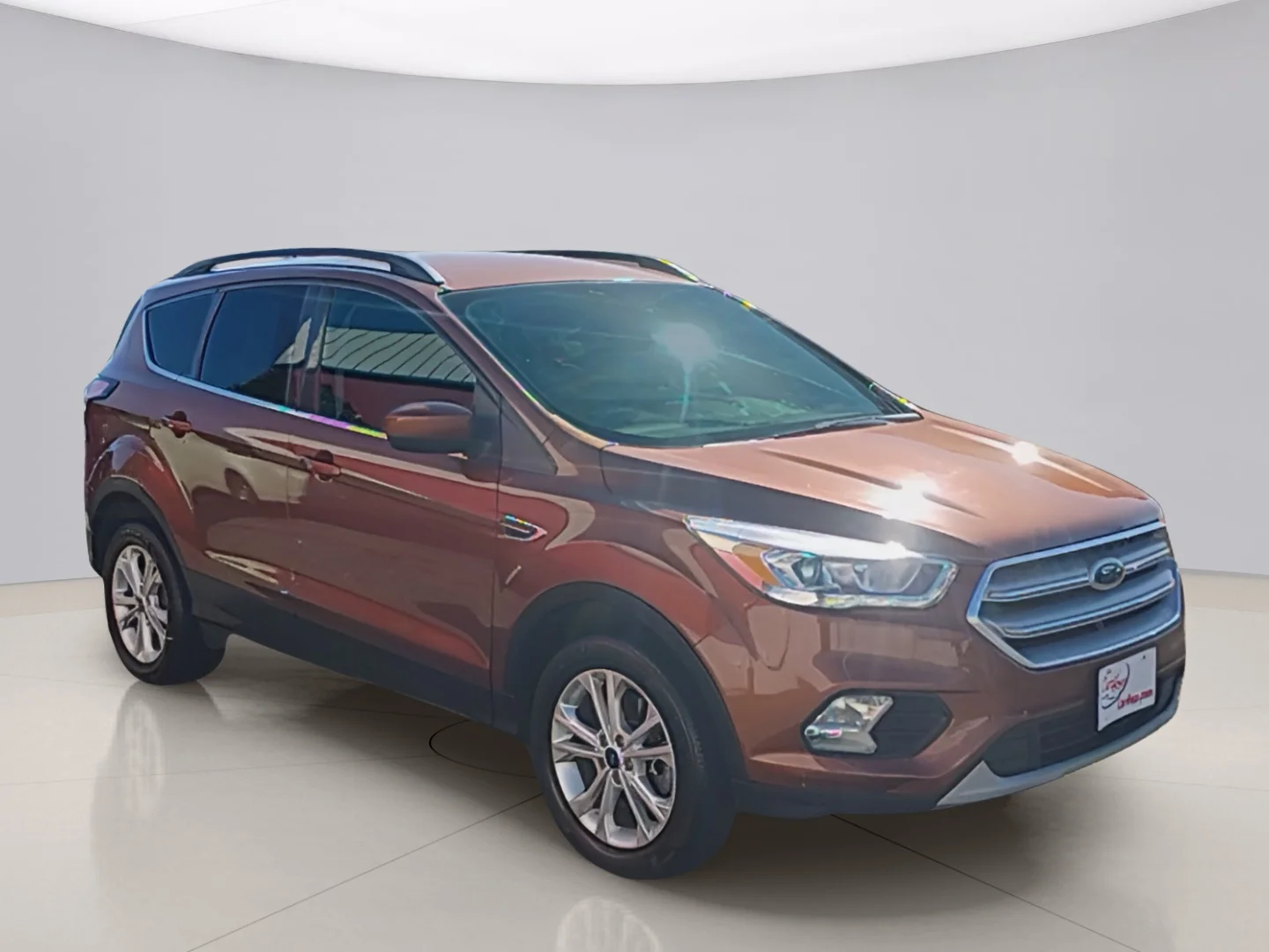 Used 2017 Red Ford SE 4WD image 7