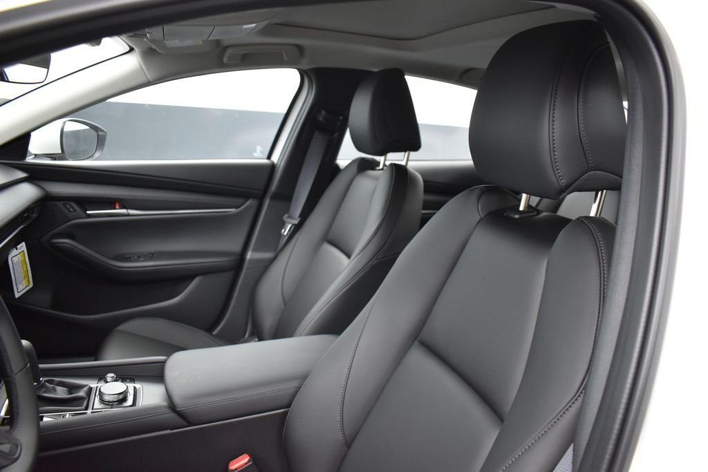 New 2026 Snowflake White Pearl Mazda 2.5 S Preferred image 9