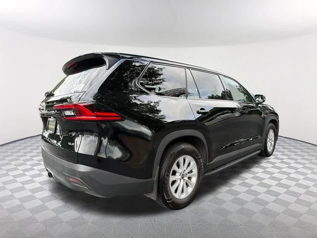 Used 2025 Black Toyota XLE image 5