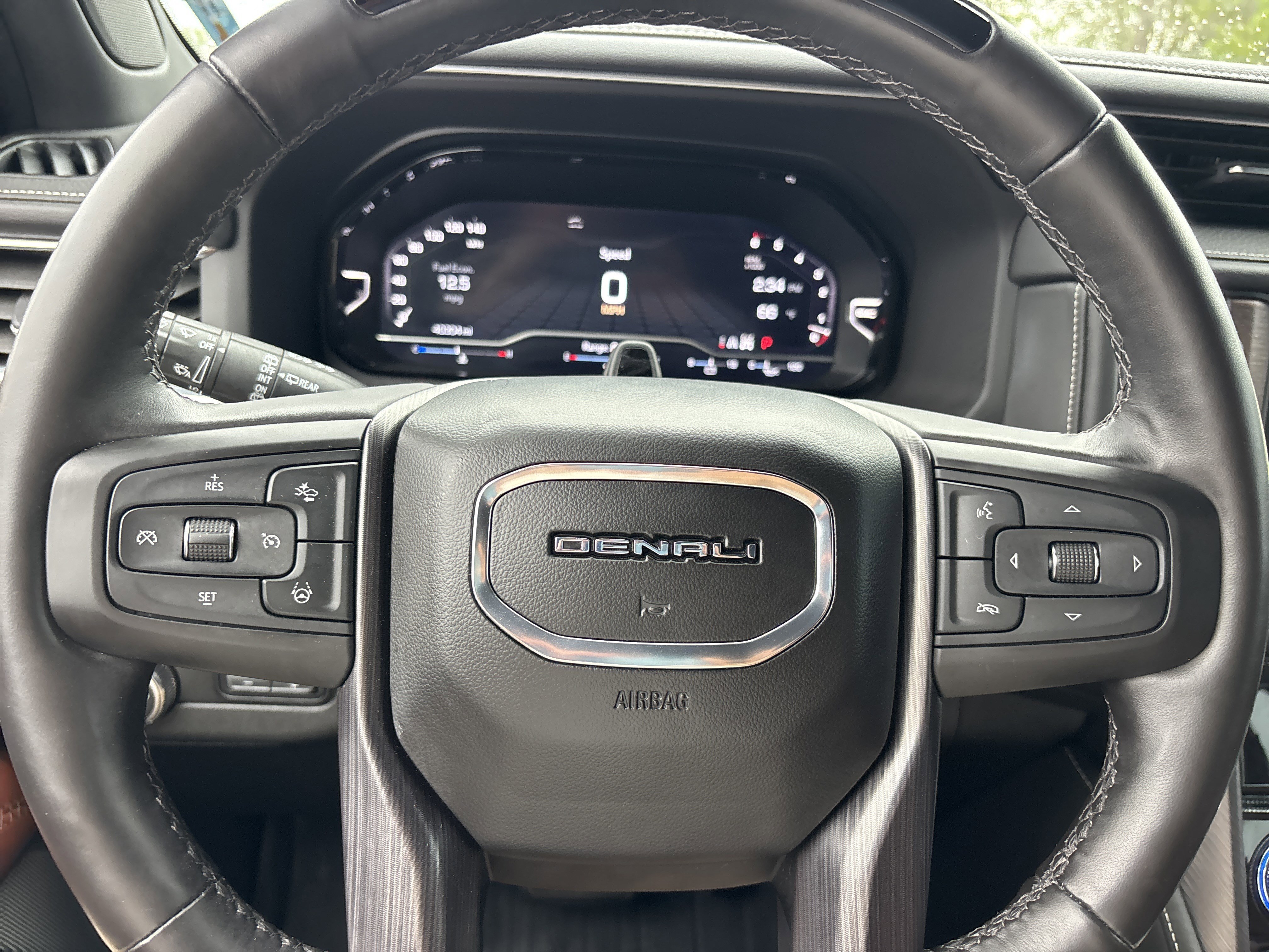 Used 2023 White Frost Tricoat GMC Denali Ultimate 4WD image 37