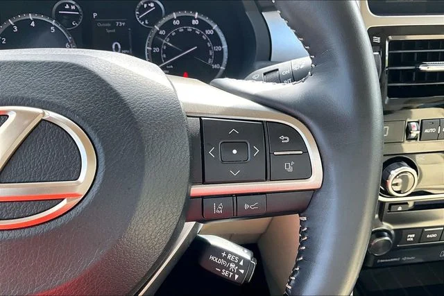 Used 2023 White Lexus 460 image 18
