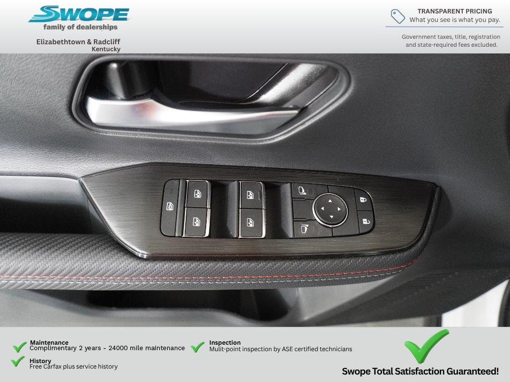 New 2026 Aspen White TriCoat / Super Black Two-tone Nissan SR image 15
