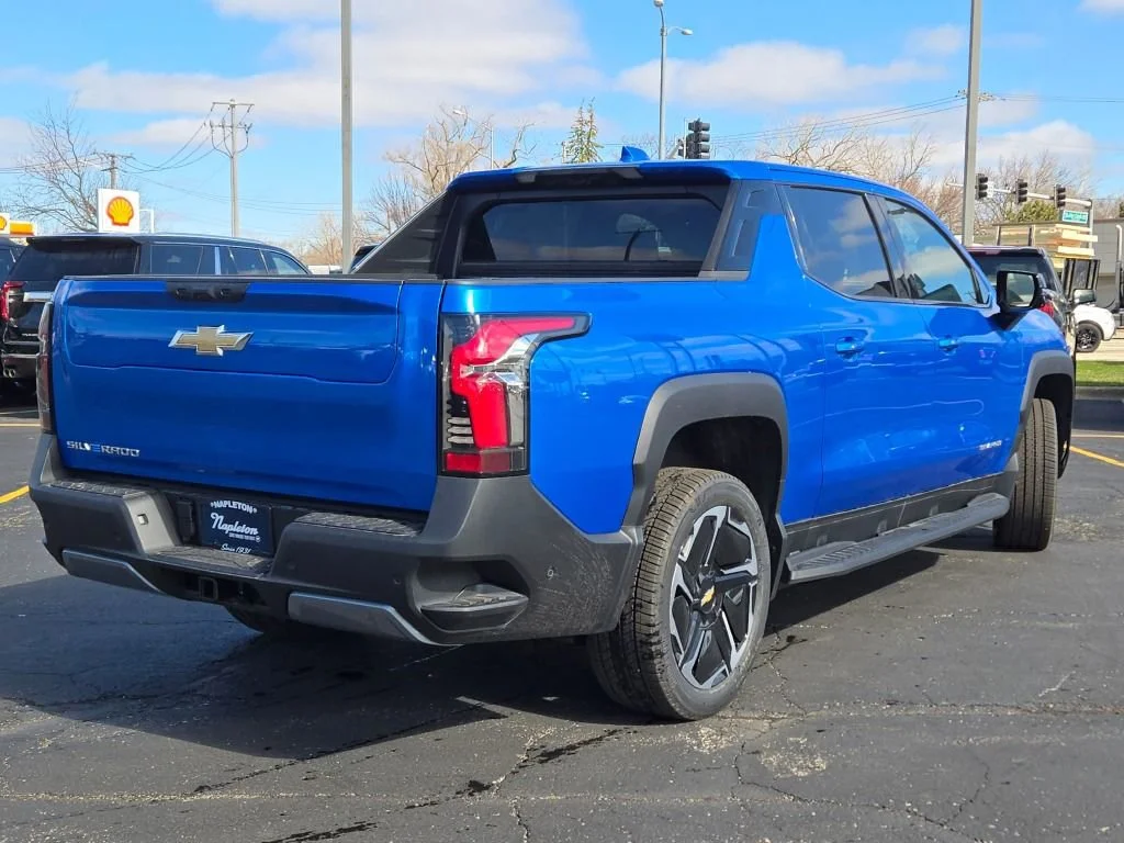 2026 Chevrolet Silverado EV LT - Photo 13