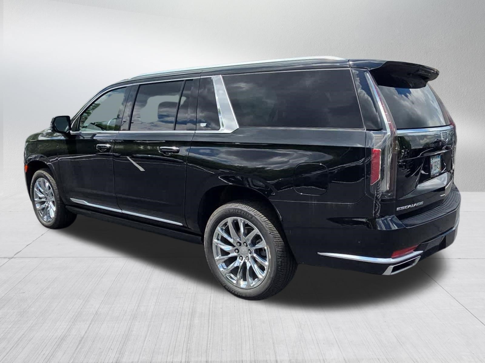 Used 2023 Black Raven Cadillac Premium Luxury image 4