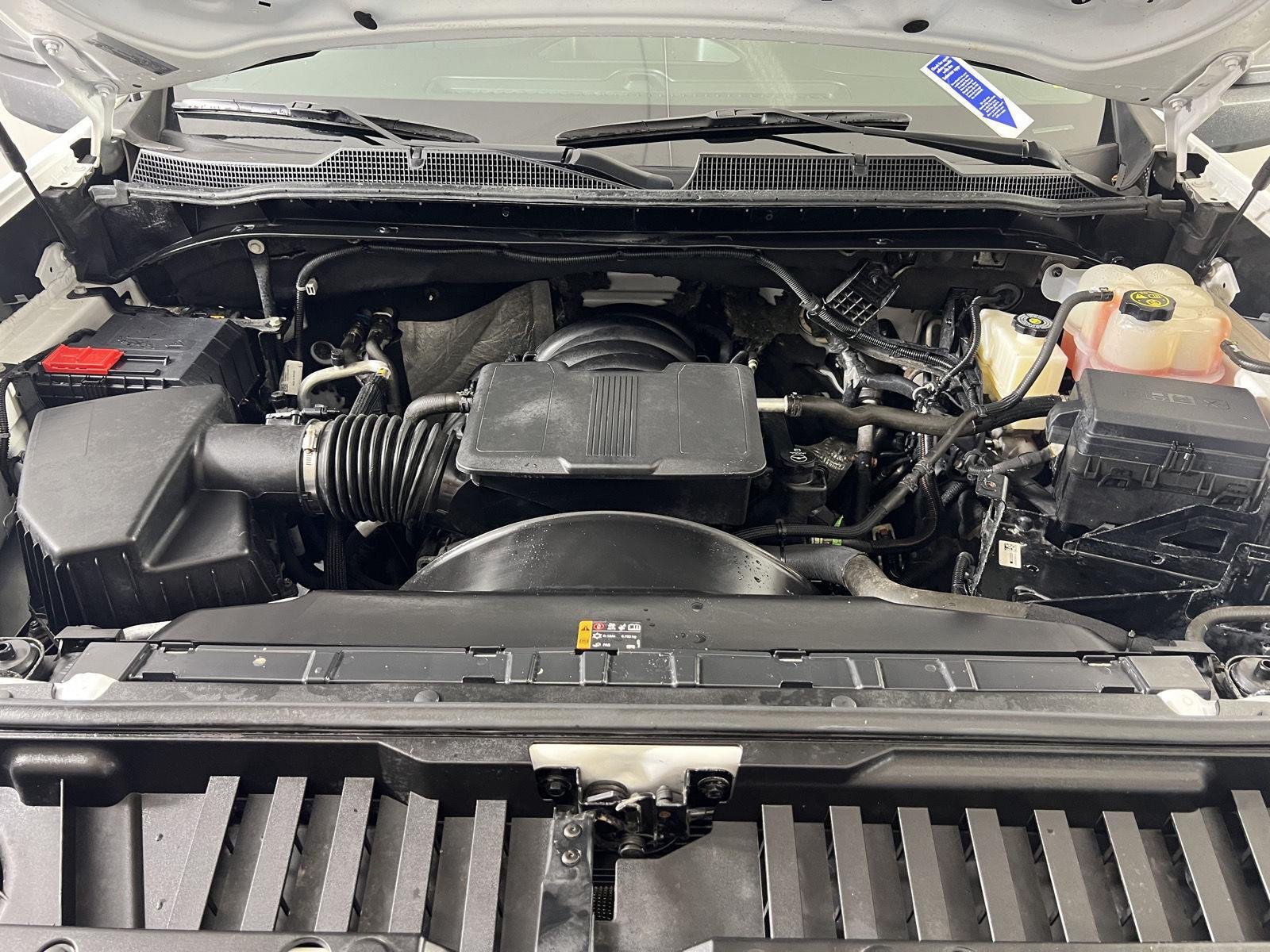 Used 2023 Summit White Chevrolet Custom image 25