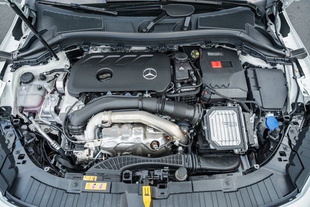 New 2026 Polar White Mercedes-Benz GLA 250 image 67