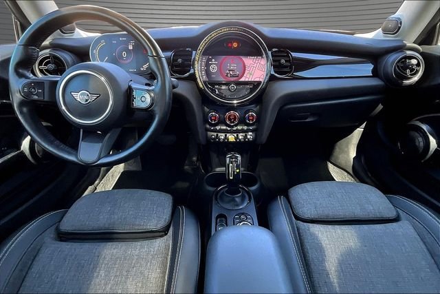 Used 2022 Black MINI  image 7