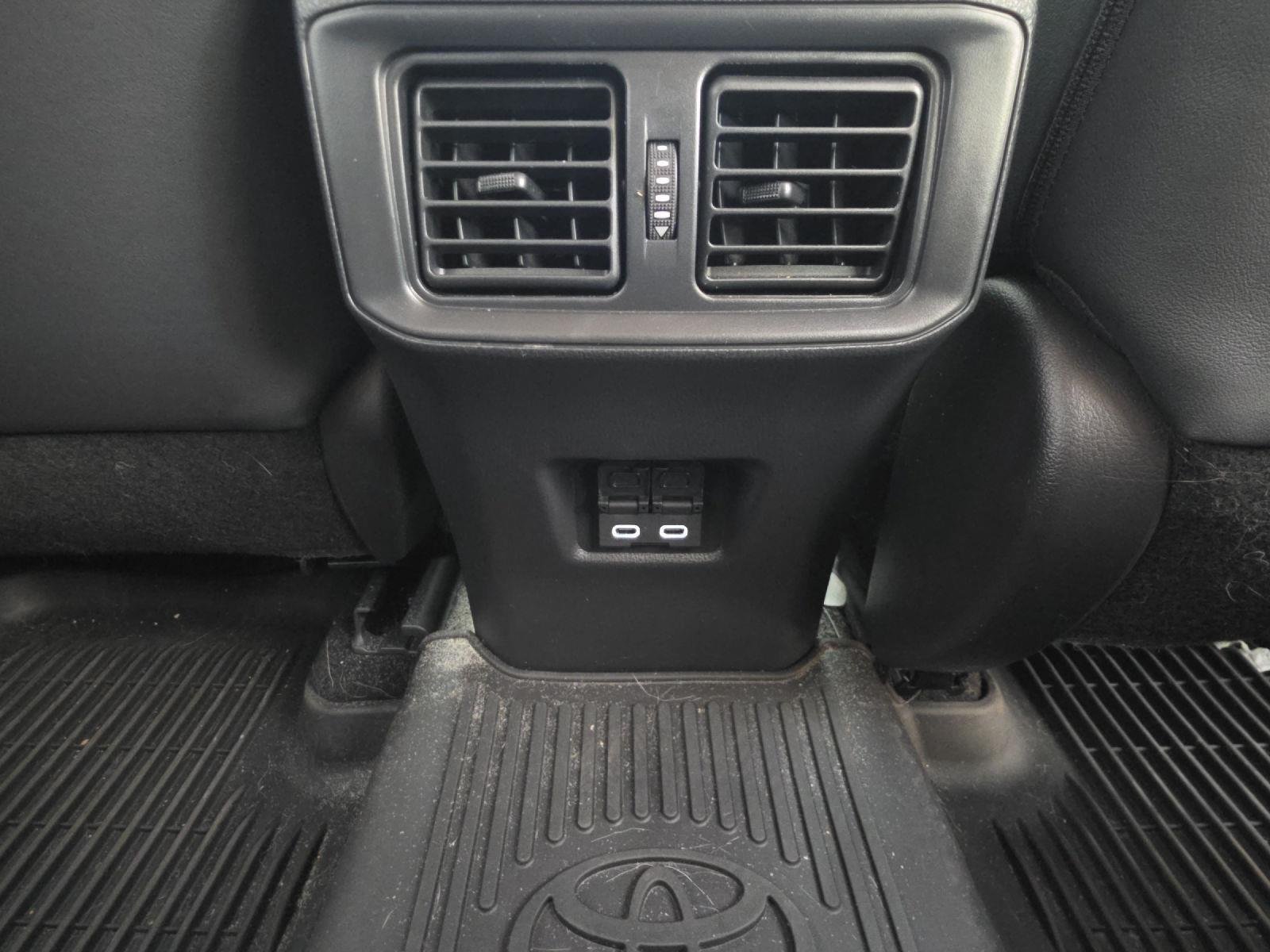 Used 2024 Wind Chill Pearl Toyota XLE Premium image 29
