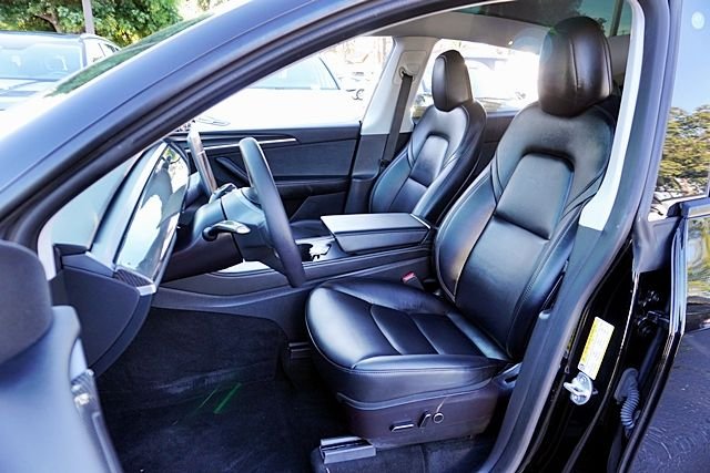 Used 2023  Tesla Long Range image 17