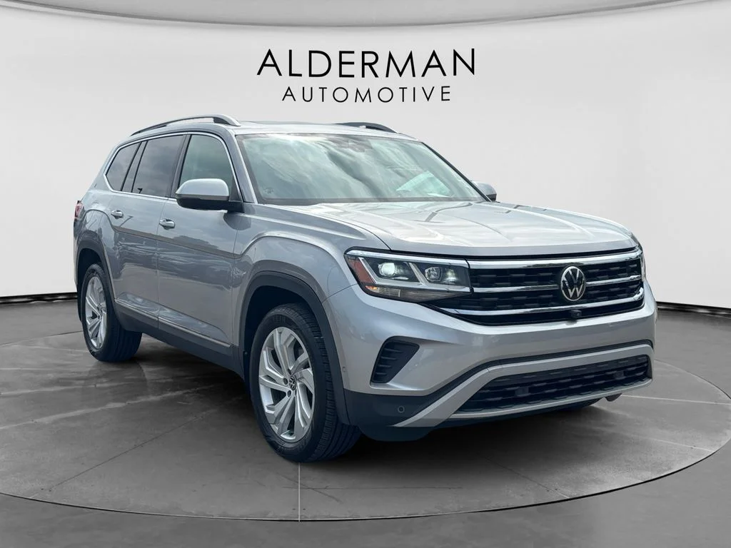 Used 2021 Silver Volkswagen SEL Premium image 7