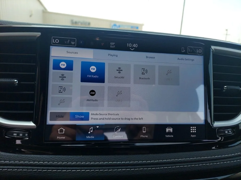 2026 Chrysler Pacifica Select - Photo 23