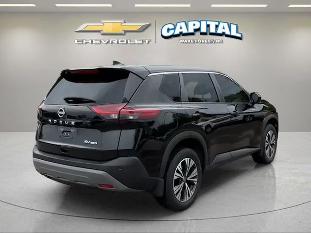Used 2023 Black Nissan SV Intelligent AWD image 5