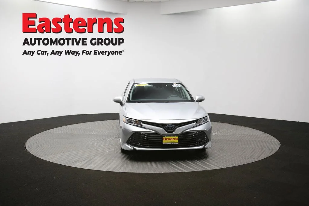 Used 2020 Silver Toyota LE image 47