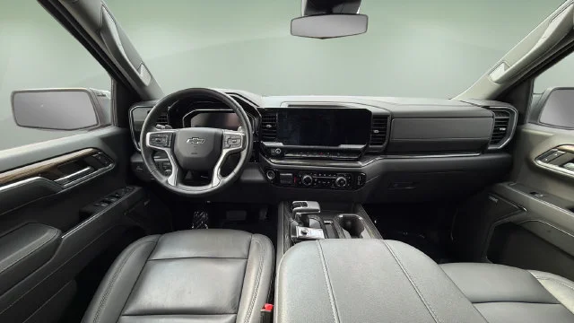 Used 2024 White Chevrolet RST image 17