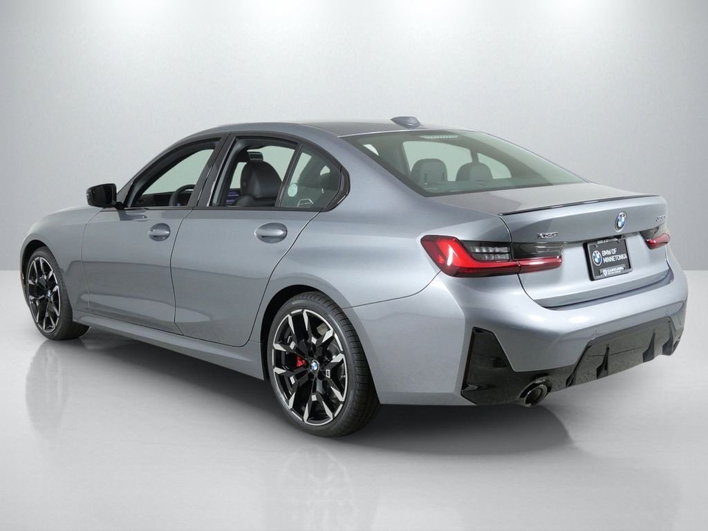 New 2026 Skyscraper Grey Metallic BMW 330i xDrive image 14