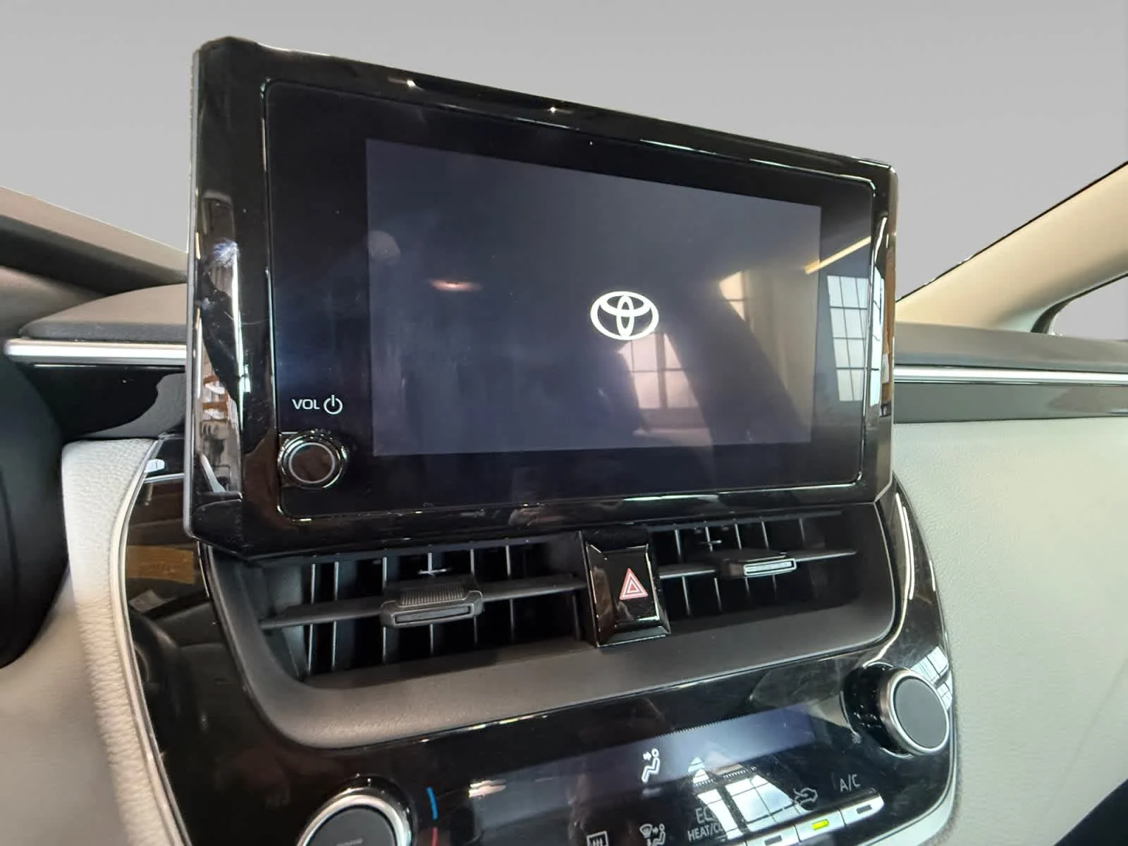 Used 2024 Classic Silver Metallic Toyota LE image 15