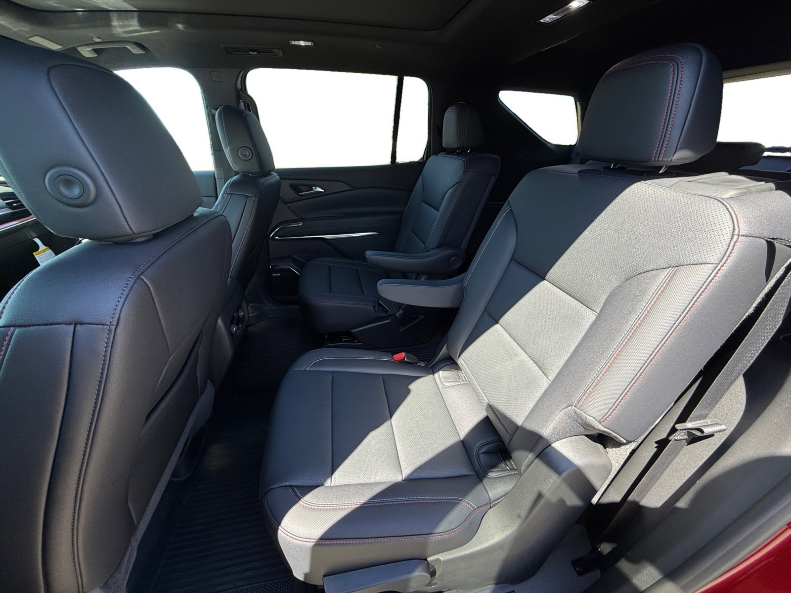 2026 Chevrolet Traverse Z71 - Photo 16