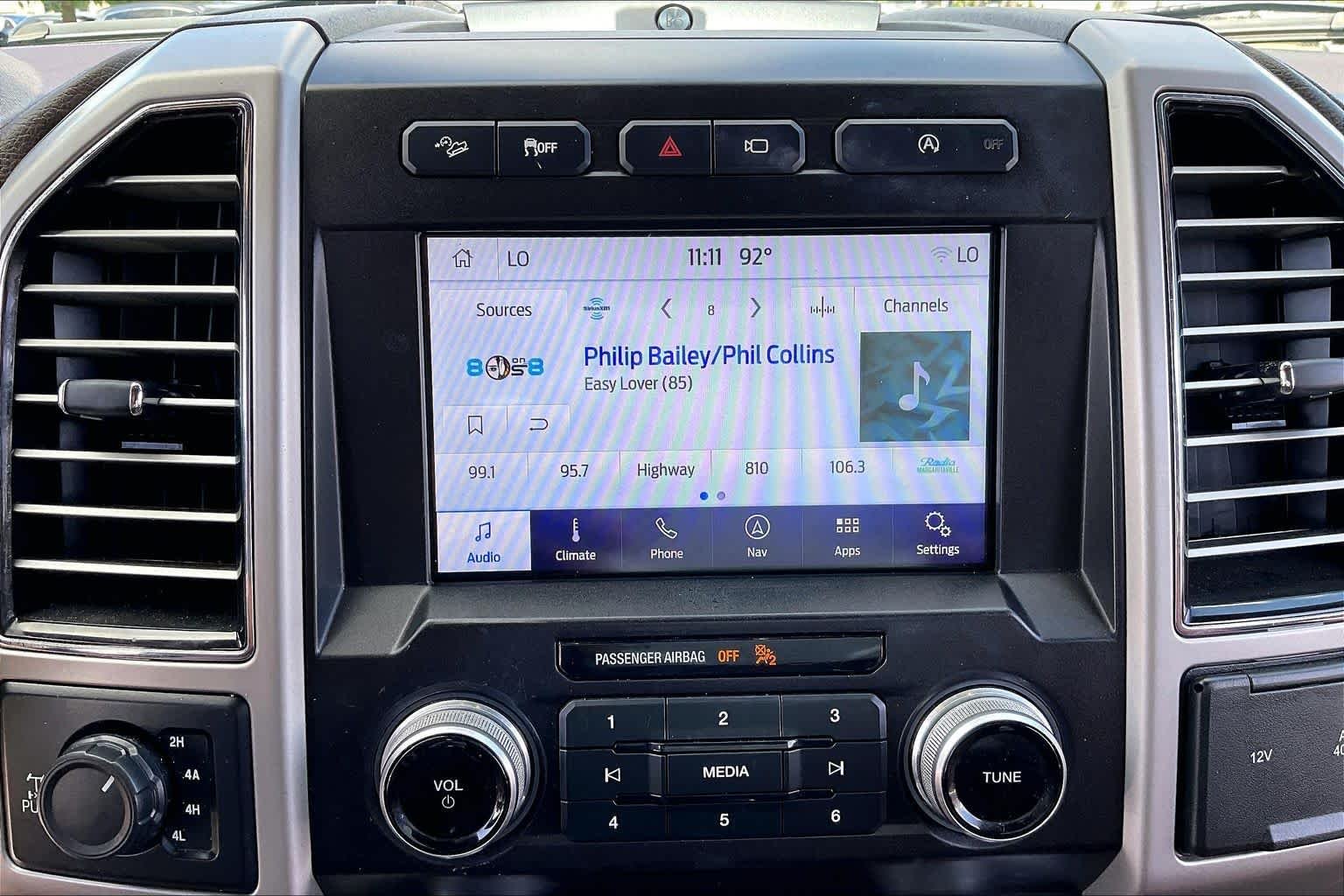 Used 2020 Star White Metallic Tri-Coat/Stone Gray Ford King Ranch image 31