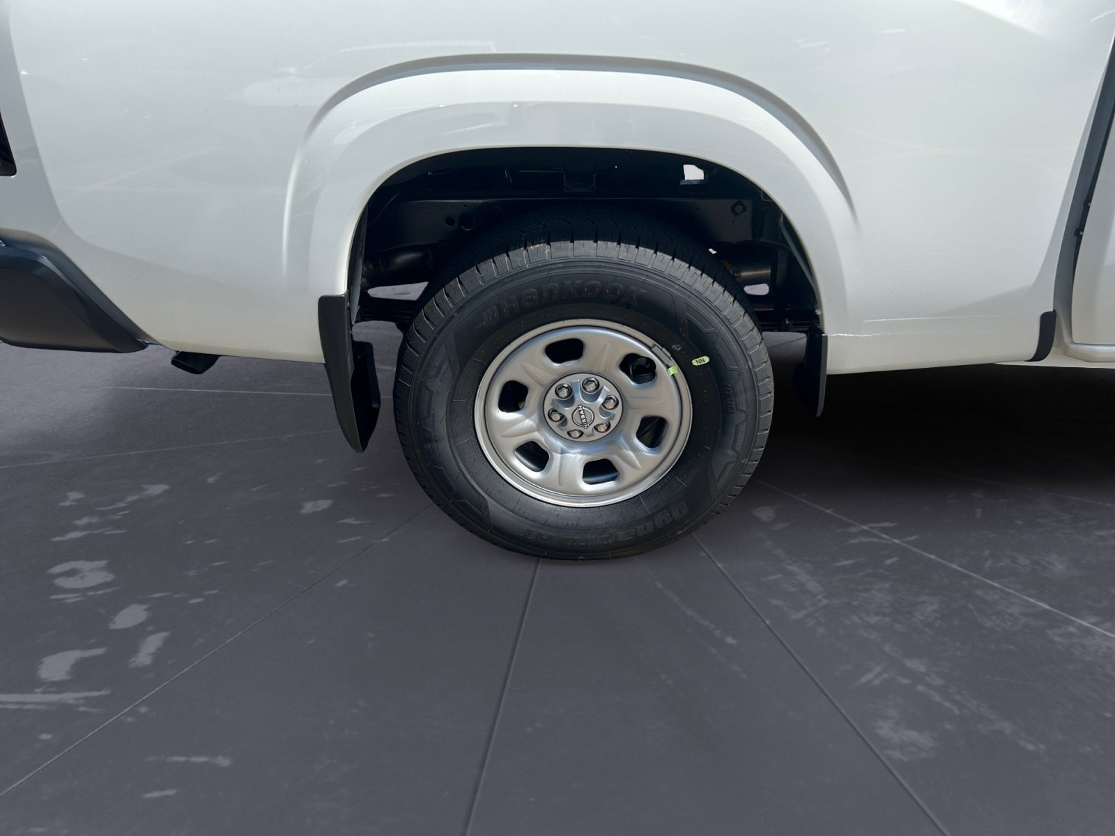New 2026 Glacier White Nissan King Cab® S image 42